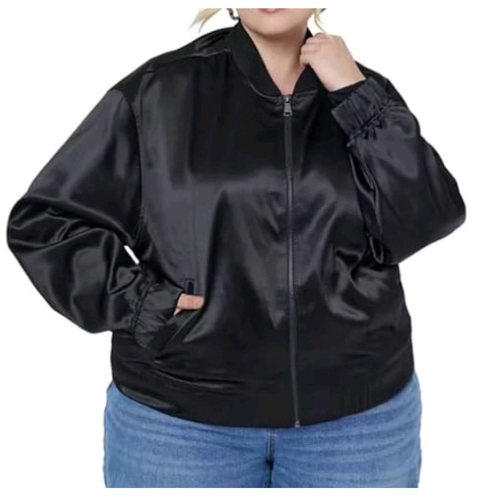 Edited by‎ Remi Bader Women's Bomber Jacket Size 1X Satin Style Black